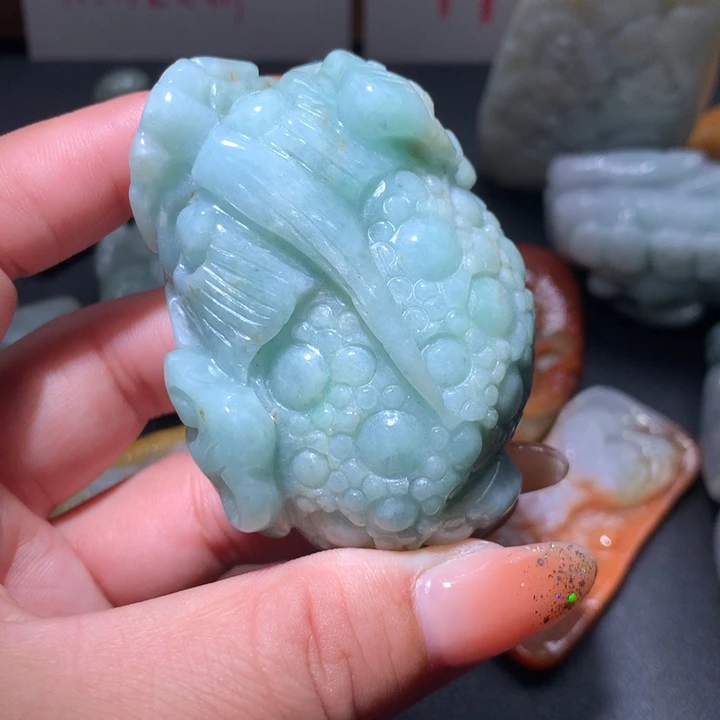 翡翠未镶嵌颈饰保真天然A货翡翠