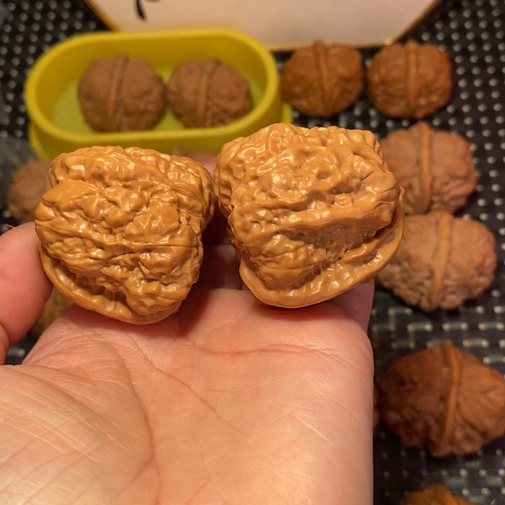 把件文玩核桃细腰大腿肌肉蛙