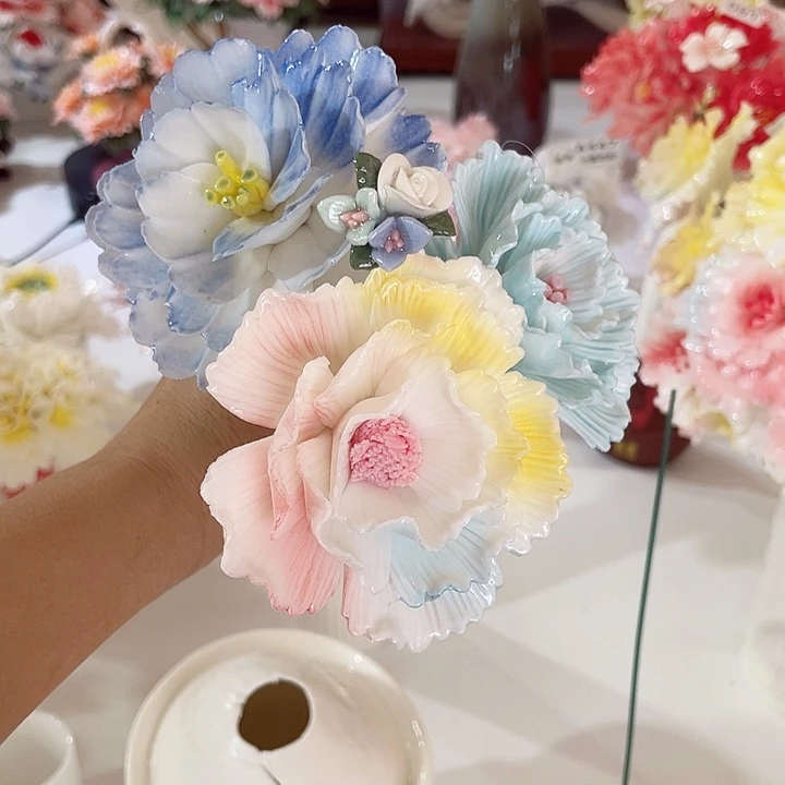摆件德化工厂陶瓷手工捏花
