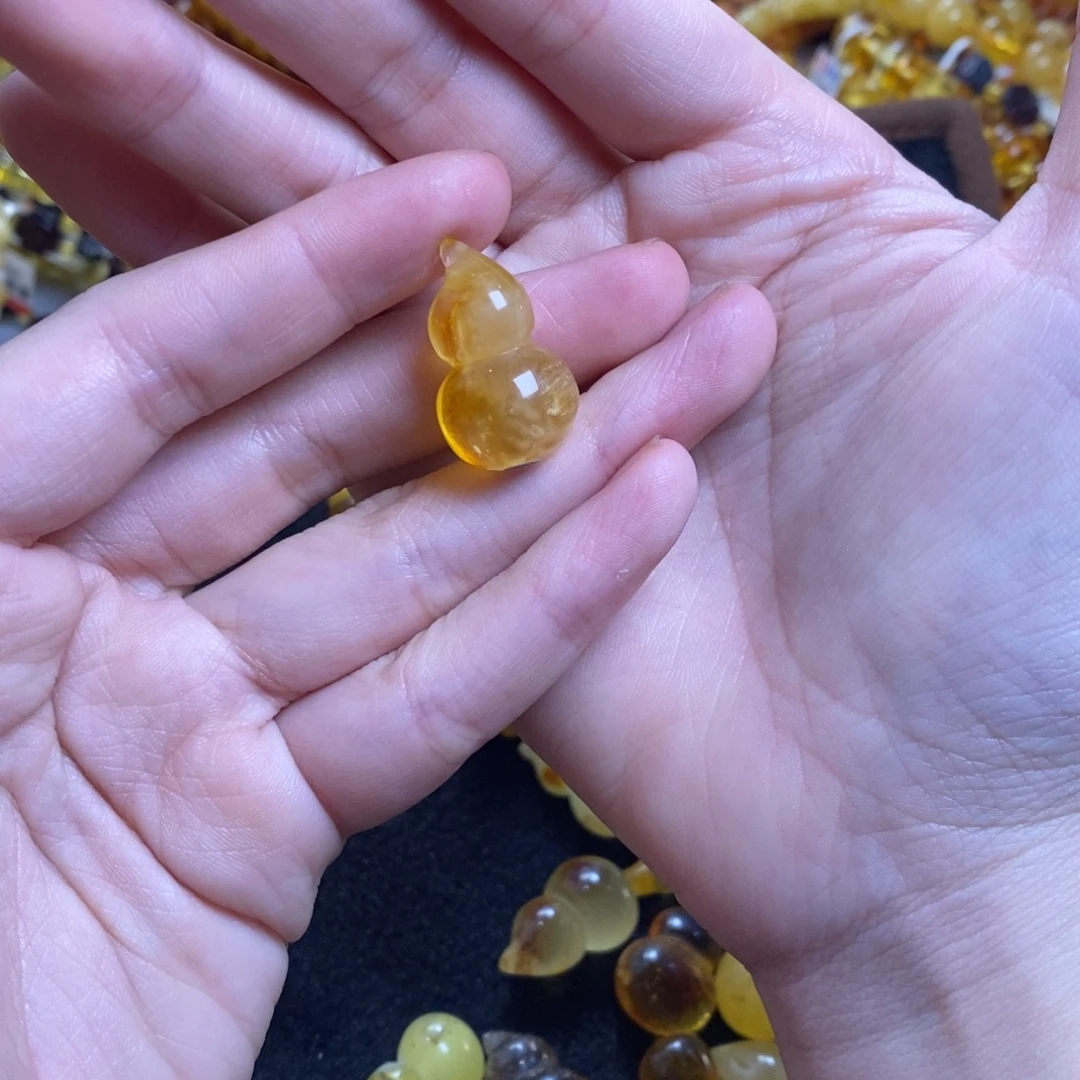 如***好琥珀未镶嵌珠宝奇石