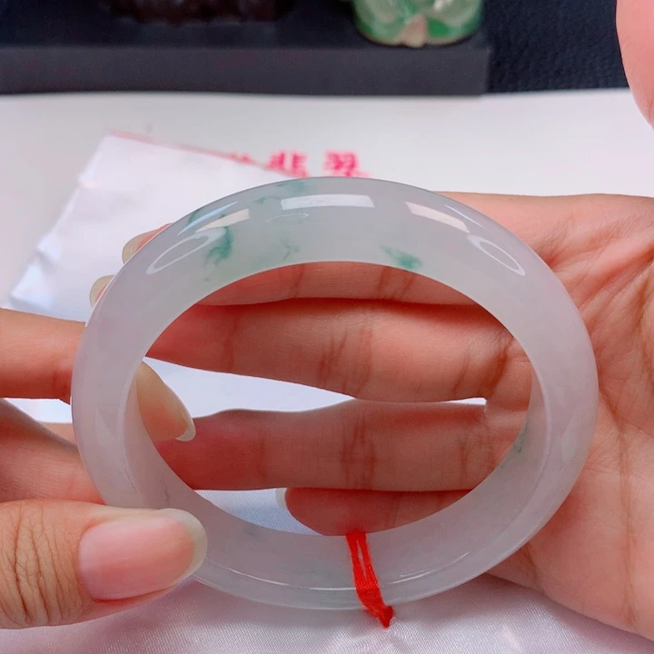 翡翠未镶嵌手镯60+圈