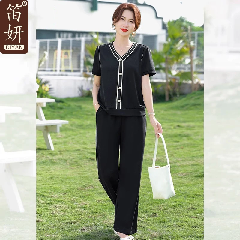 时尚妈妈装夏季运动套装休闲两件套2025新款中老年女夏装短袖T恤