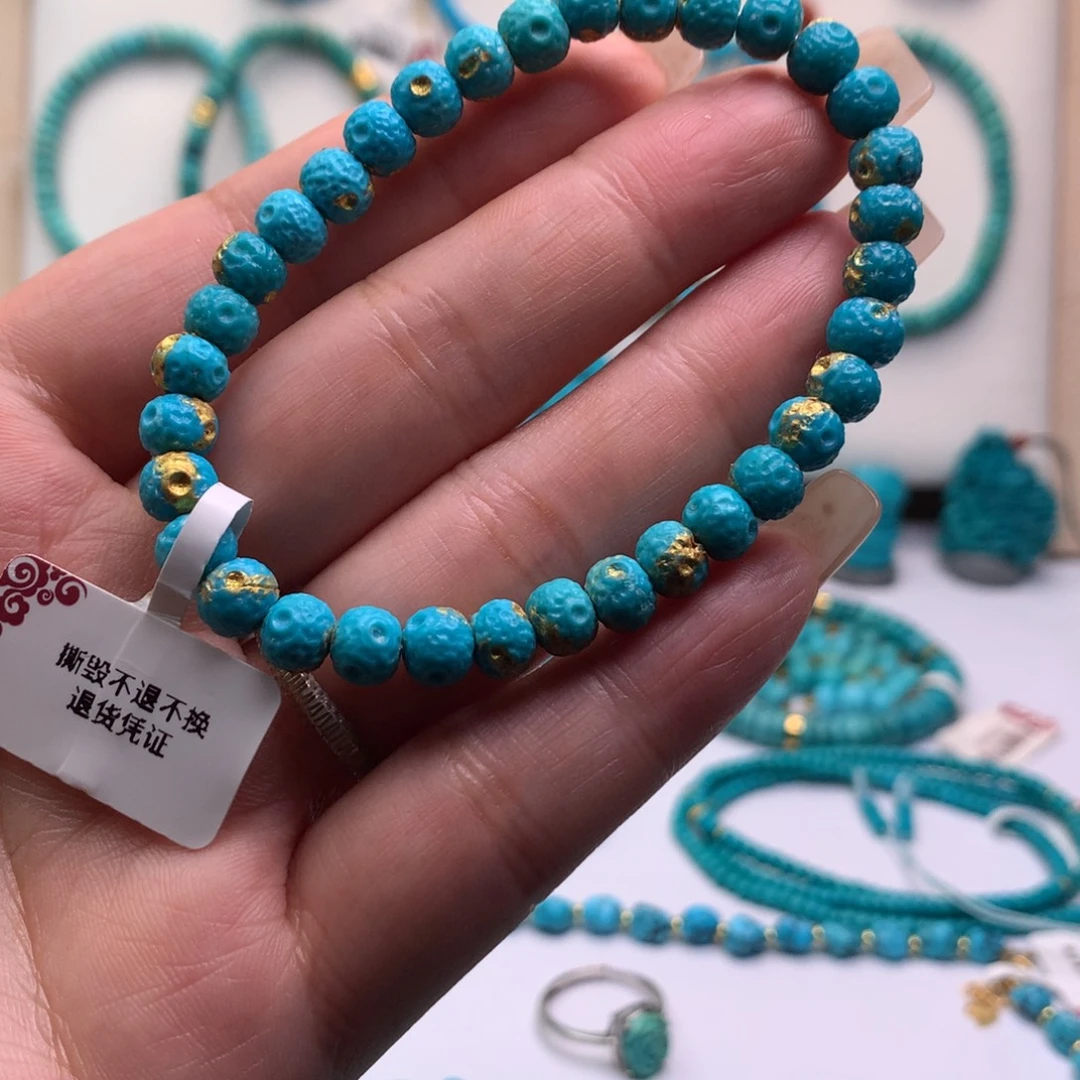 绿松石未镶嵌珠宝奇石