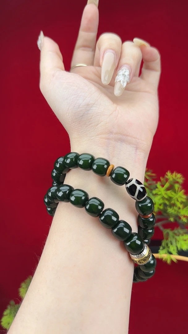 只此青绿 菩提双圈10*11尺寸桶珠手串