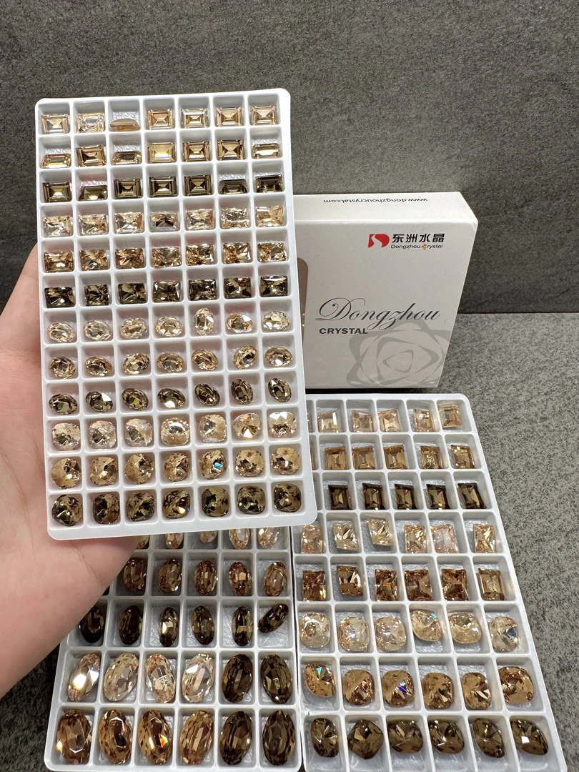戴菲家东洲正品美拉德秋冬色系金色魅影香槟棕色冰糖鸽子蛋美甲钻