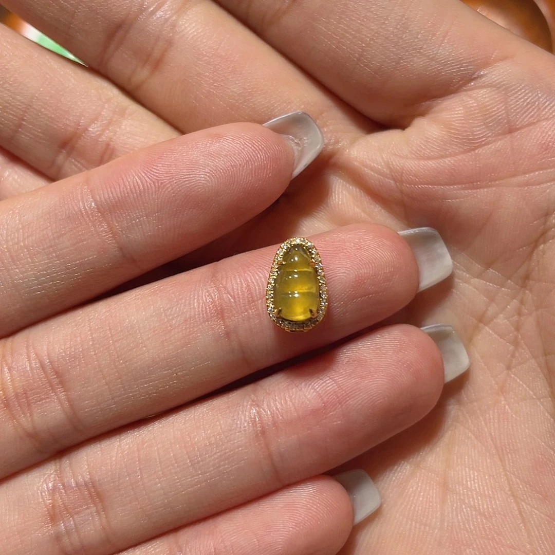 吊坠(不含链)18K金镶嵌翡翠
