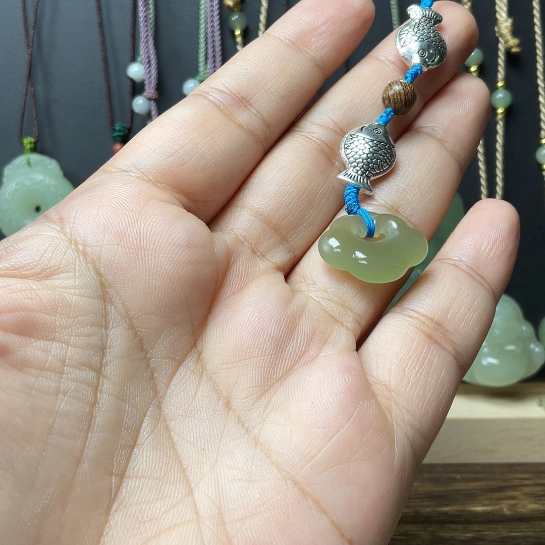 未镶嵌和田玉手机链