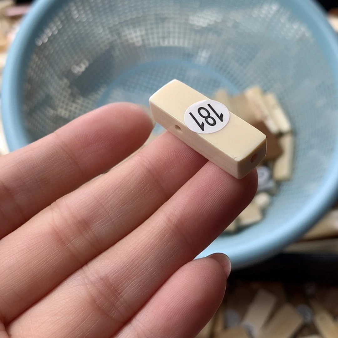 泥塑不打孔联系客服