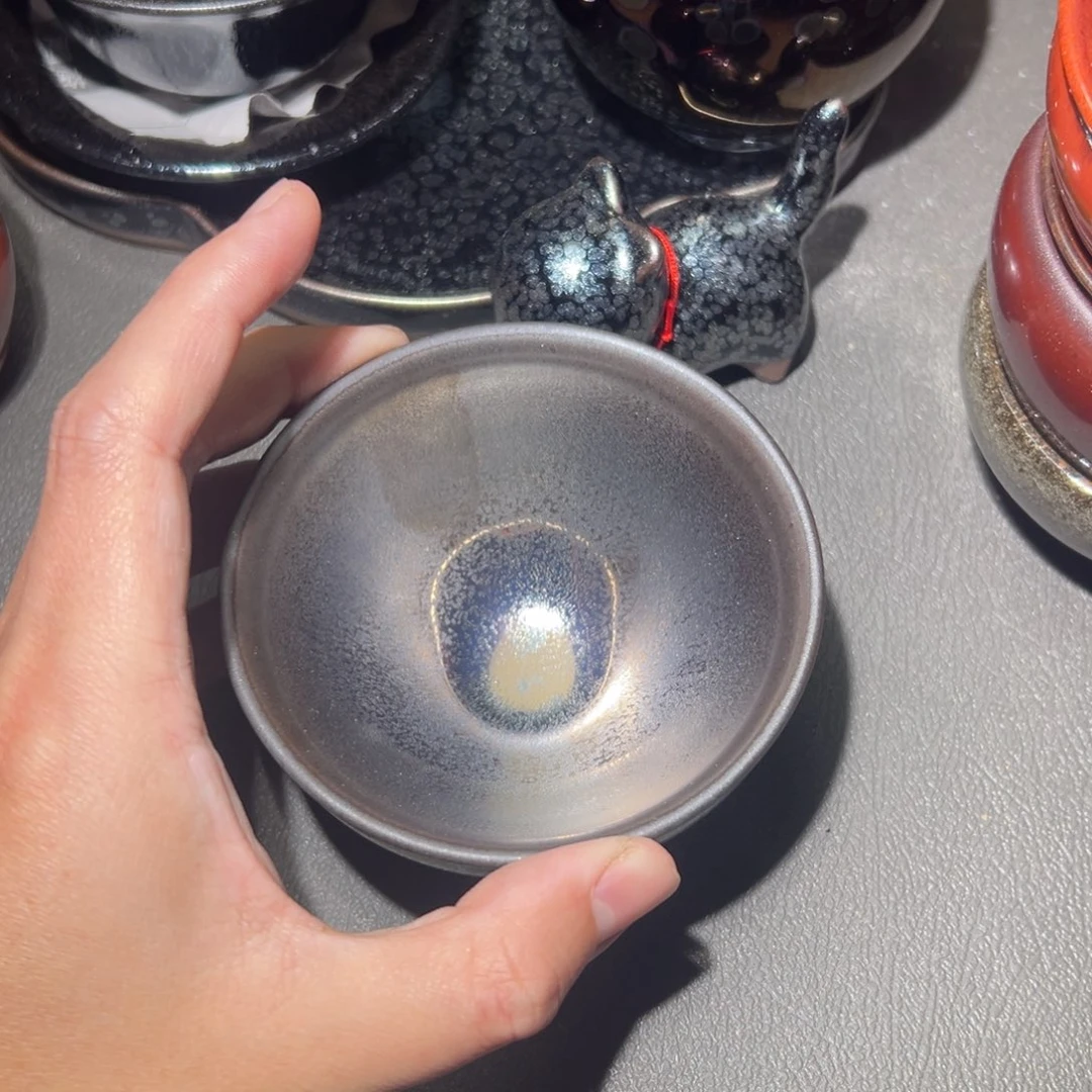 茶盏你就这样把我们之间不一样吧哈