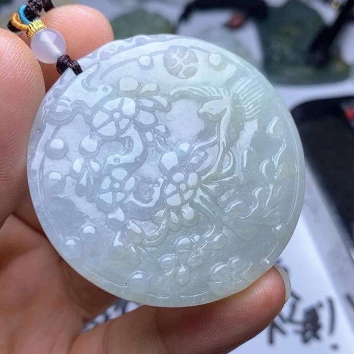 翡翠未镶嵌颈饰翡翠
