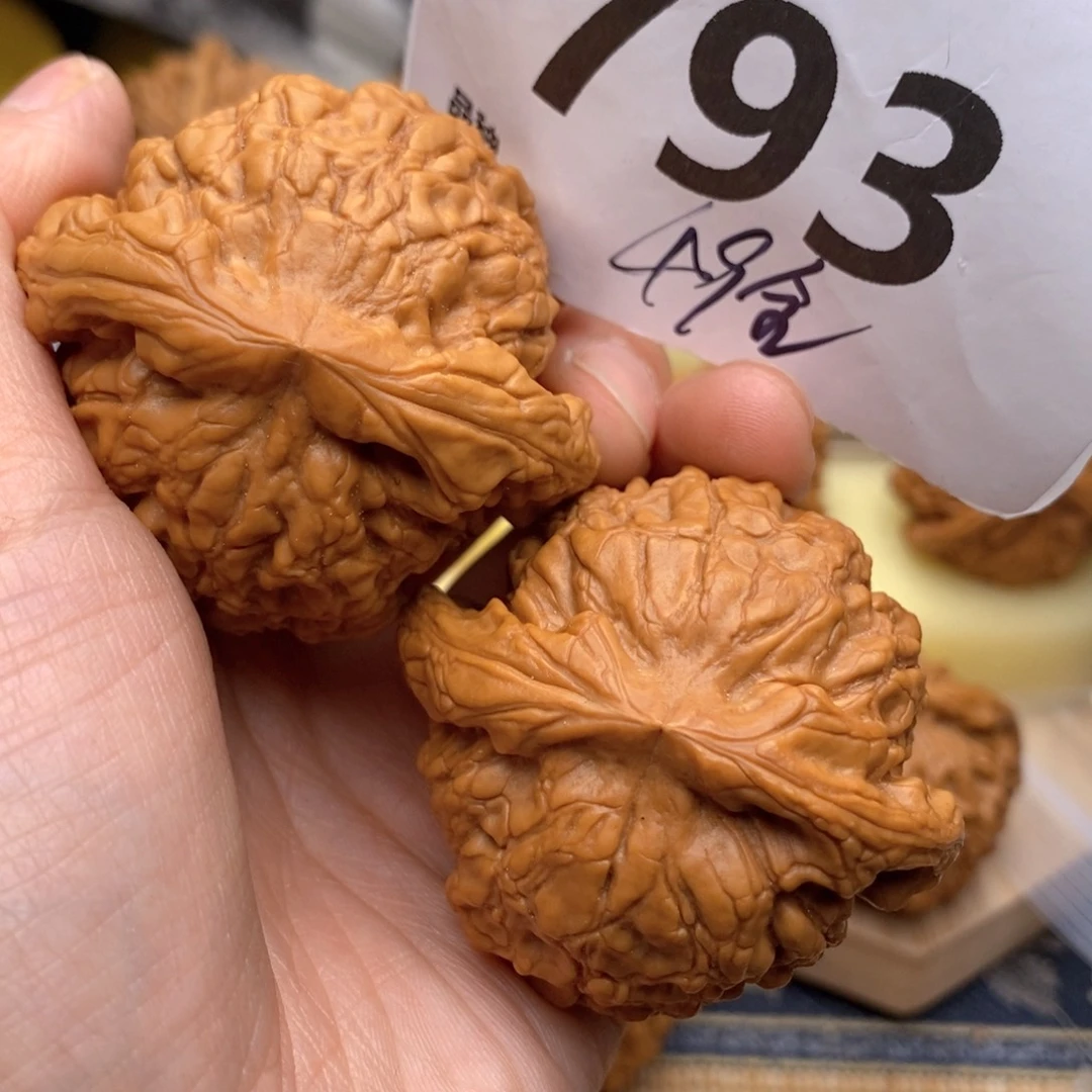 文玩核桃把件793号49全龙鼎