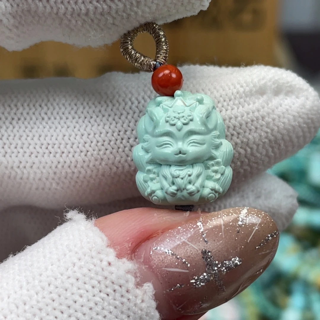 绿松石未镶嵌挂件