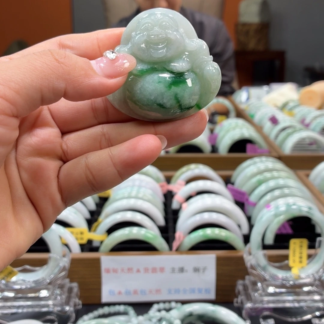 翡翠未镶嵌挂件555