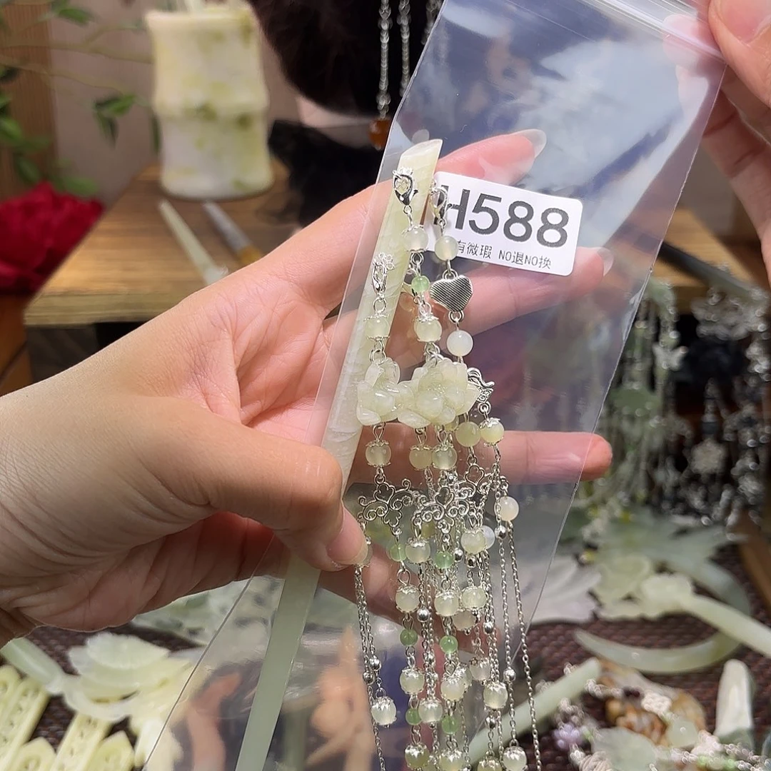 瞌***猫蛇纹石玉合金发饰