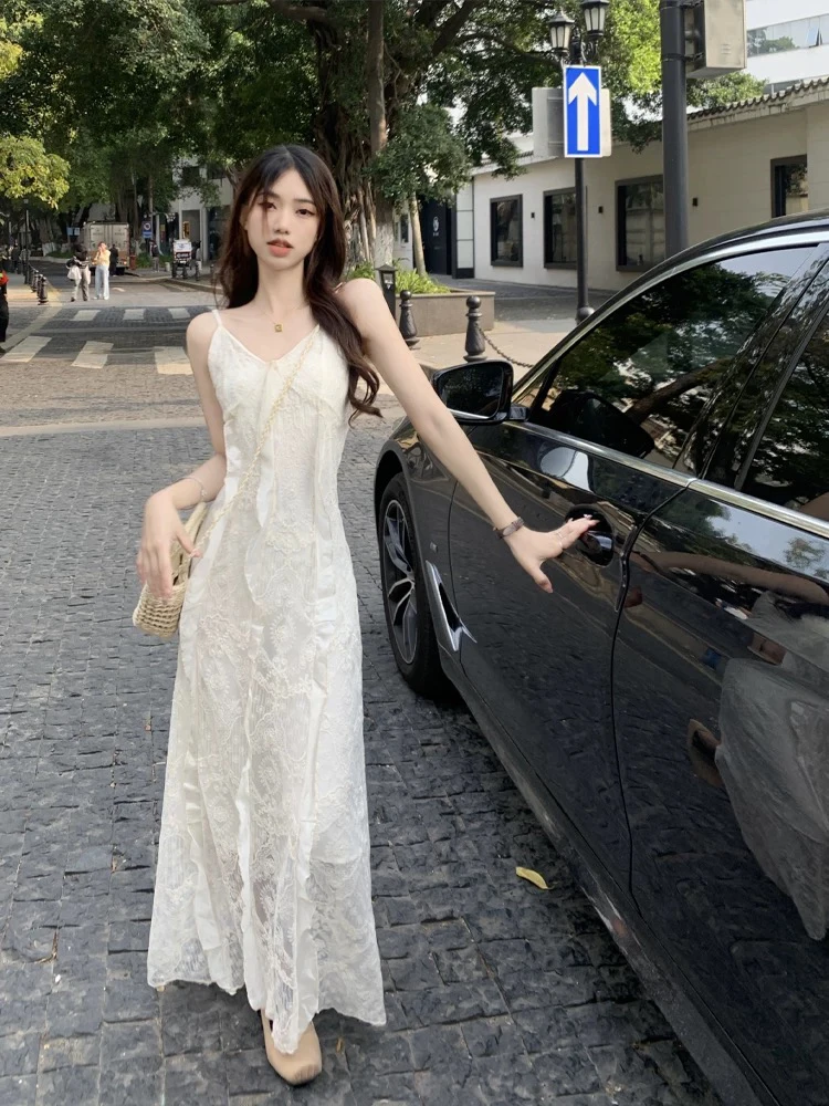 重工蕾丝V领吊带连衣裙女