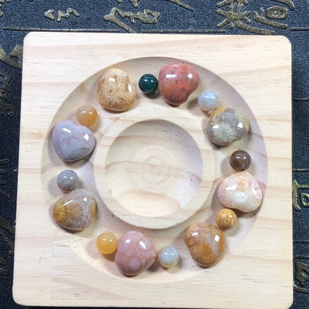 手链 精品多宝爱心手串珊瑚花纹半玉化百搭各种花