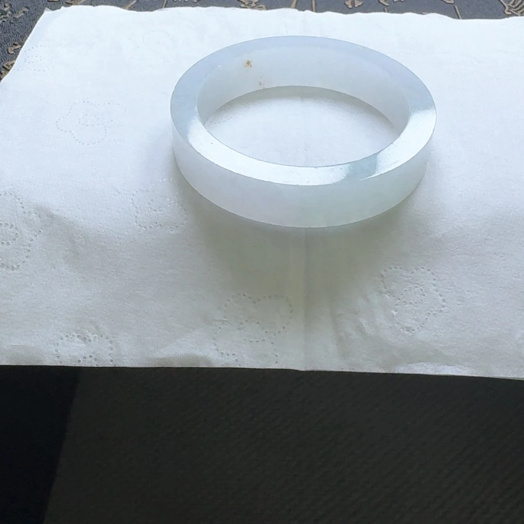 未镶嵌翡翠手镯定制翡翠