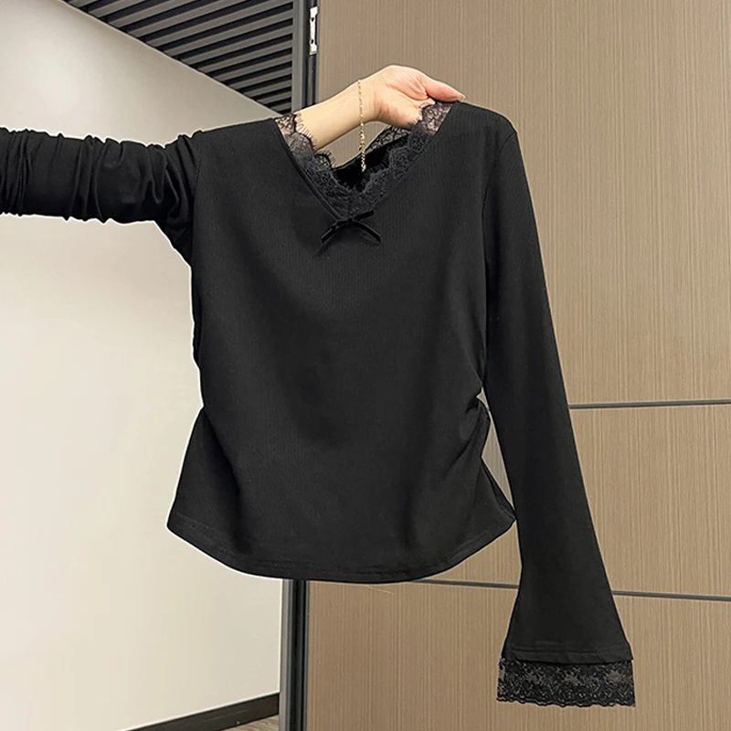 法式蝴蝶结蕾丝拼接纯欲V领长袖T恤针织衫女春季新款修身内搭上衣