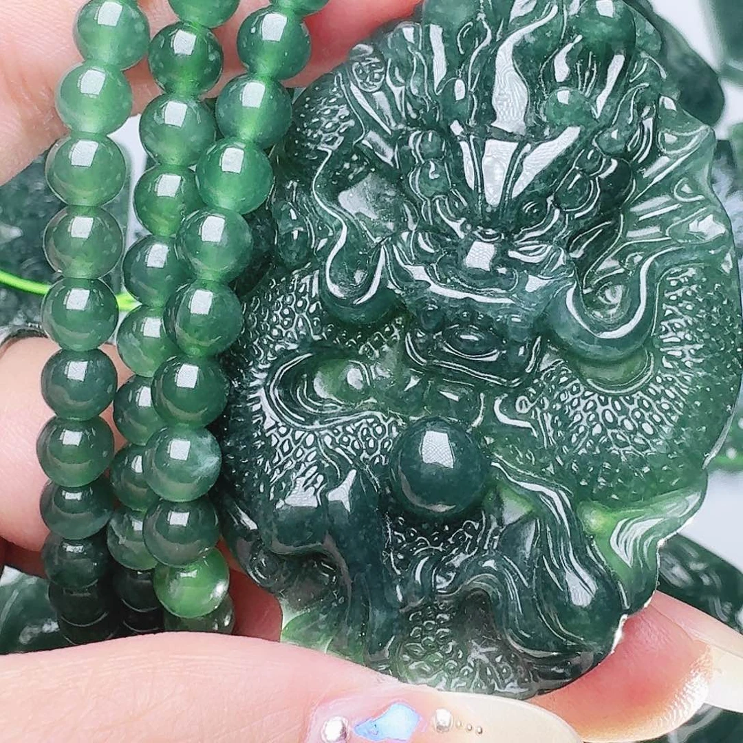 翡翠未镶嵌颈饰111