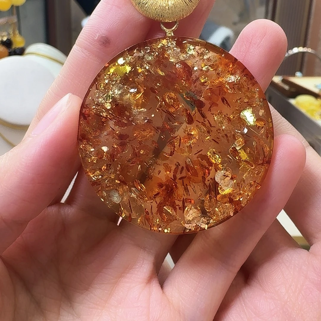 琥珀未镶嵌颈饰吊坠