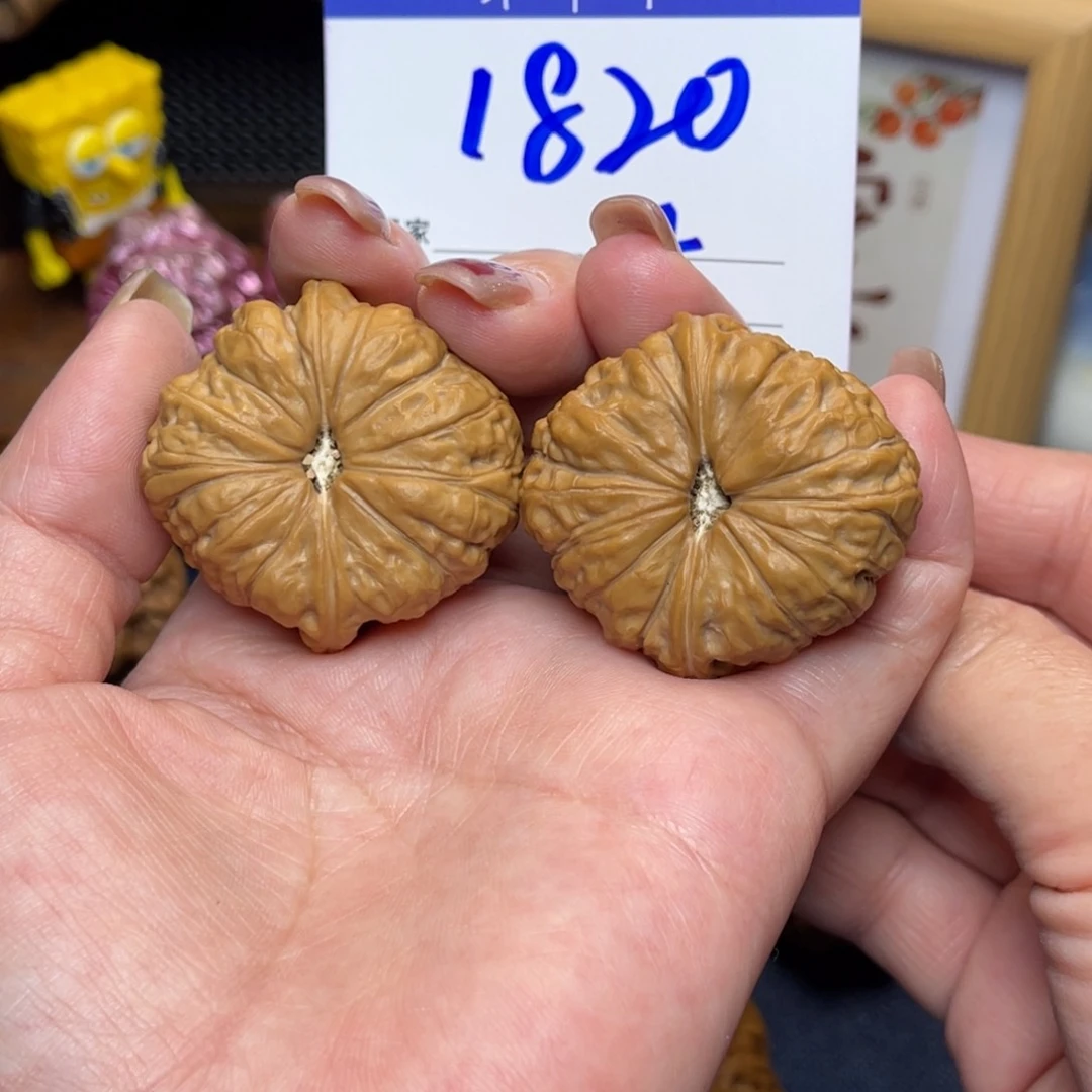 桃核把件南瓜39李。