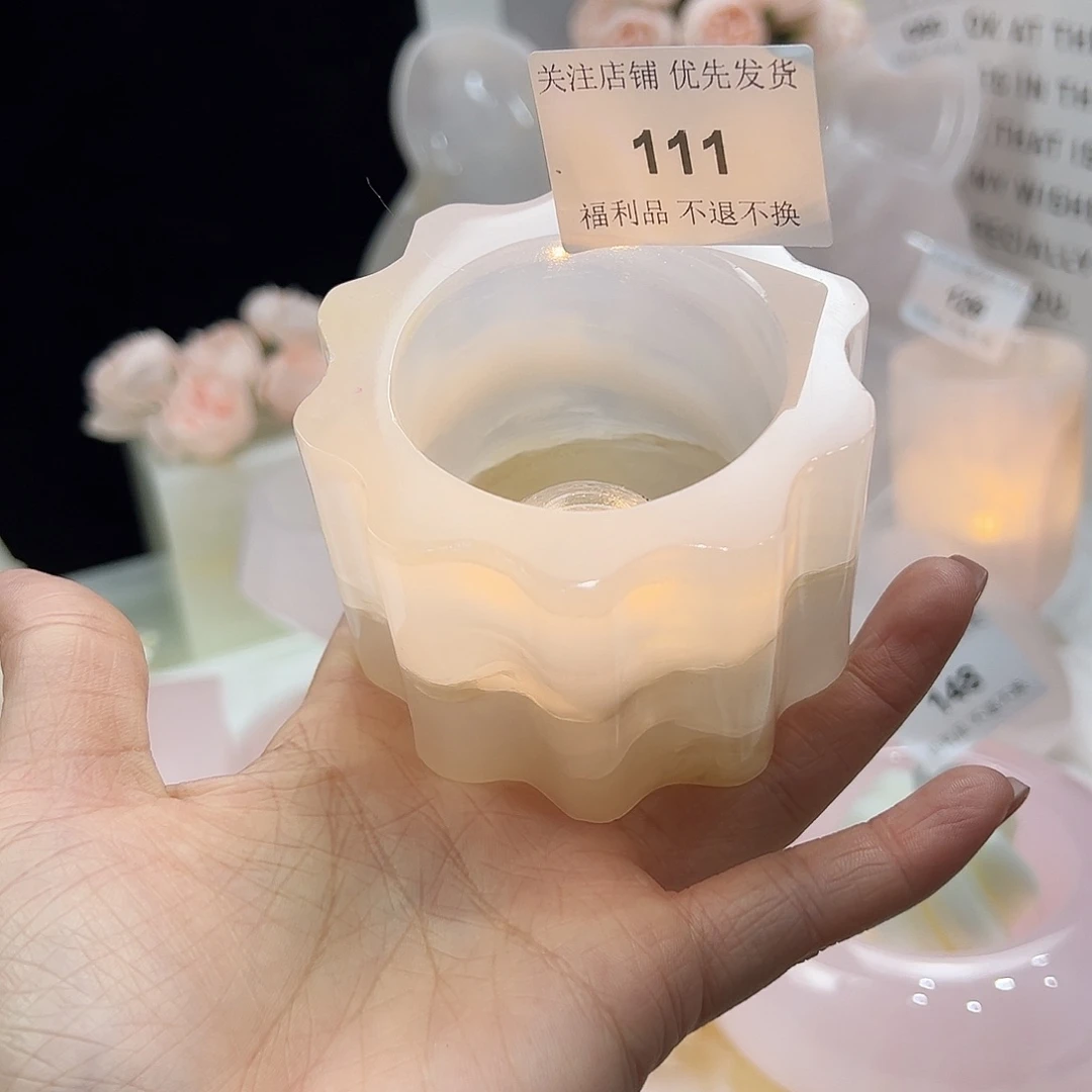 石材111粉玉烛台不退换