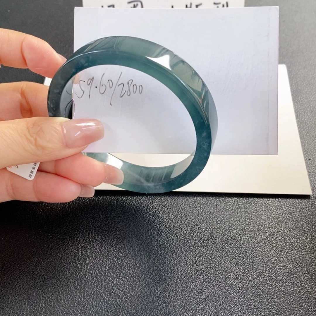 翡翠未镶嵌手镯天然翡翠