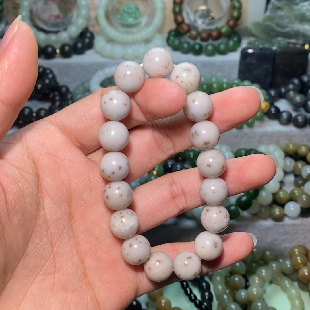 和田玉未镶嵌手串