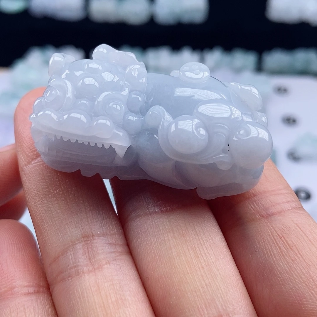 翡翠颈饰未镶嵌翡翠貔貅