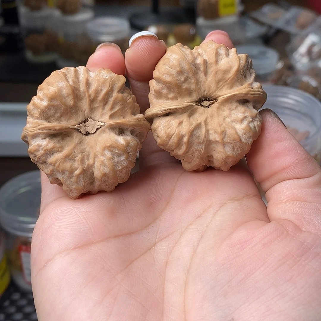 无***_文玩核桃把件微修蛤蟆头42