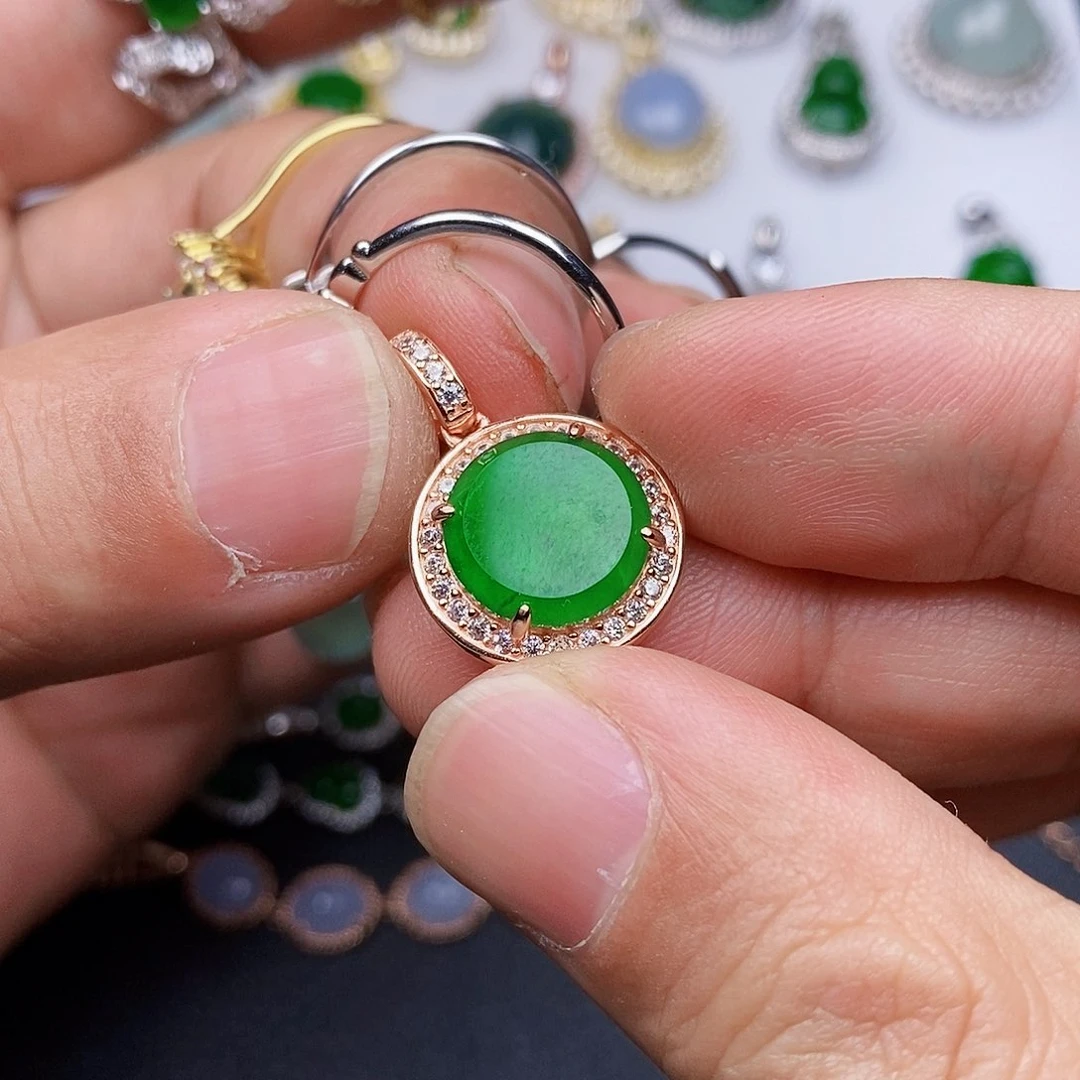 翡翠颈饰银S925镶嵌项链