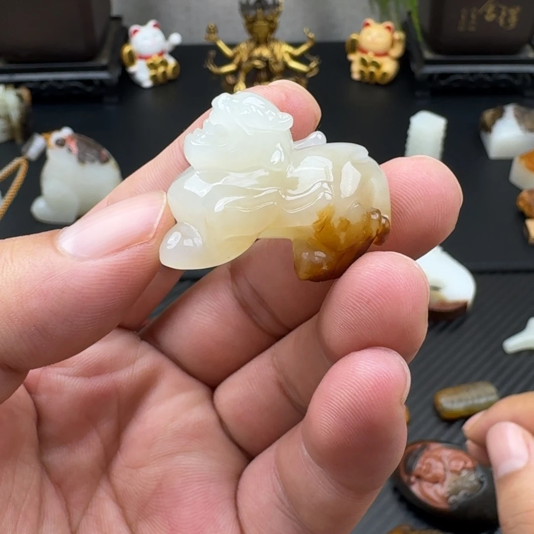 和田玉（糖玉）未镶嵌颈饰