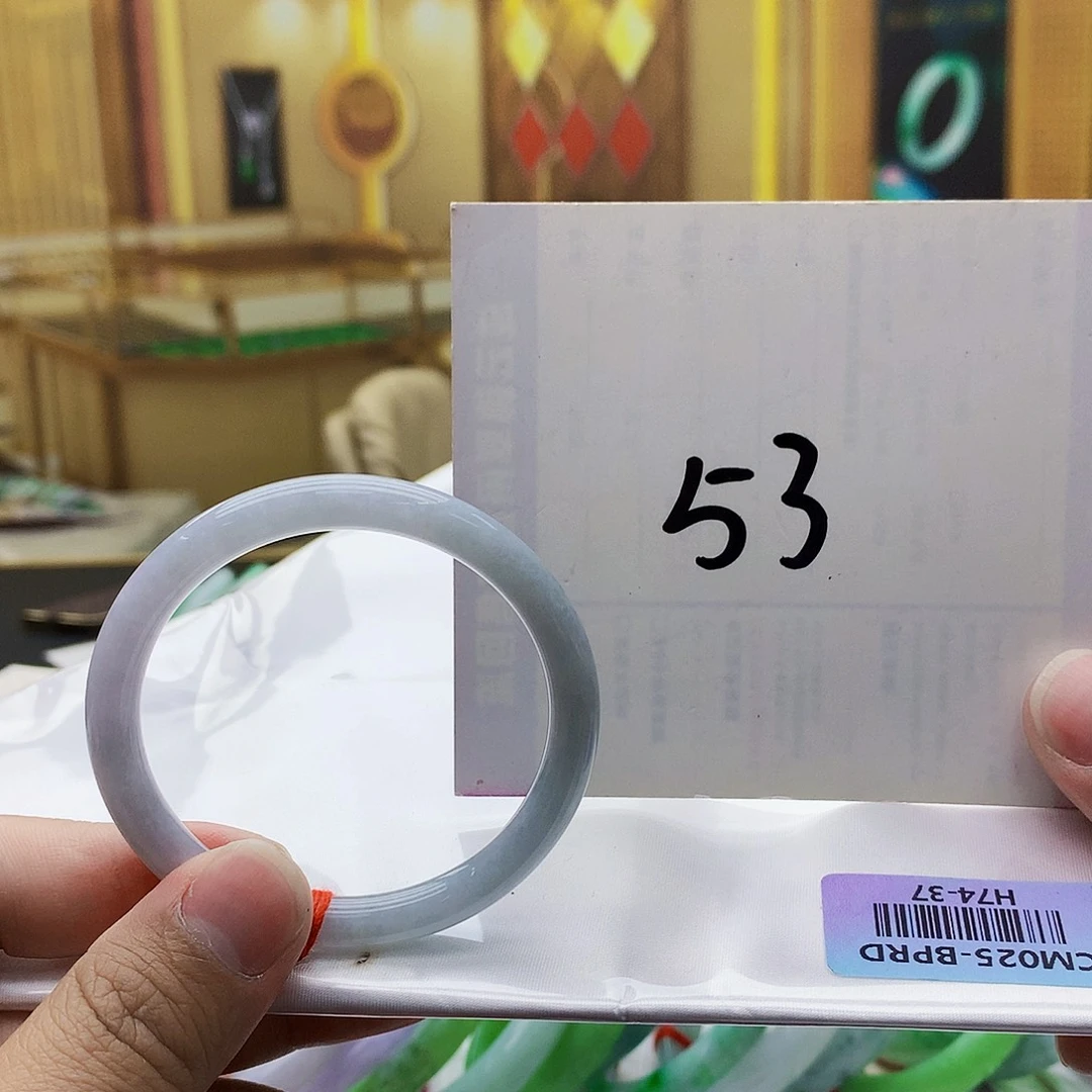 翡翠未镶嵌手镯yhfjfhih