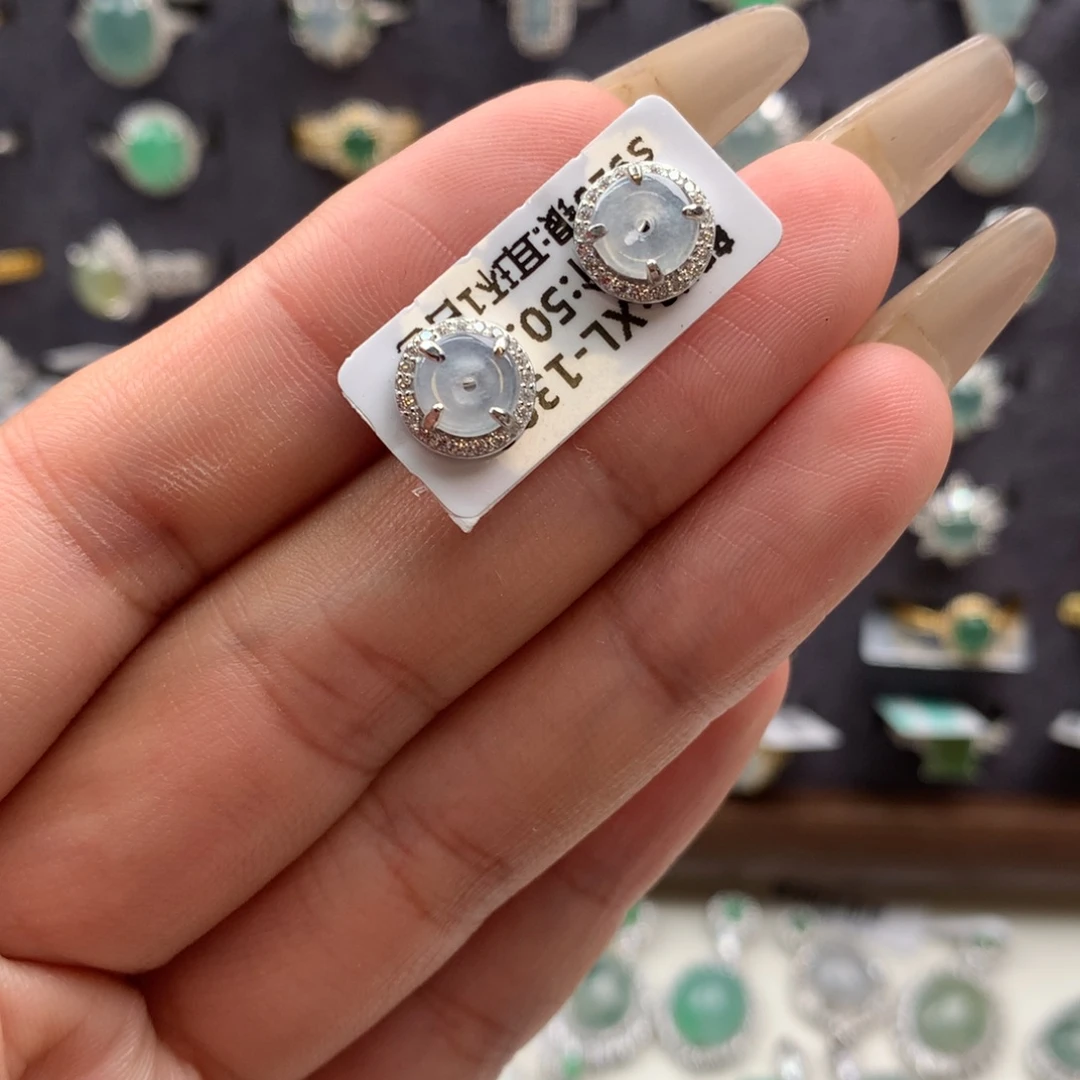 颈饰银S925镶嵌翡翠耳钉