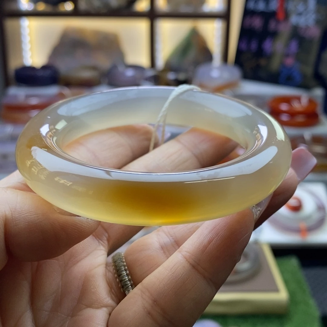 手镯玛瑙/玉髓未镶嵌