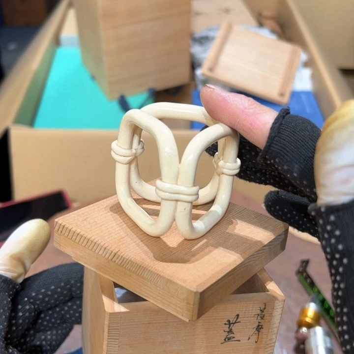 瓷器周边默认瑕疵1