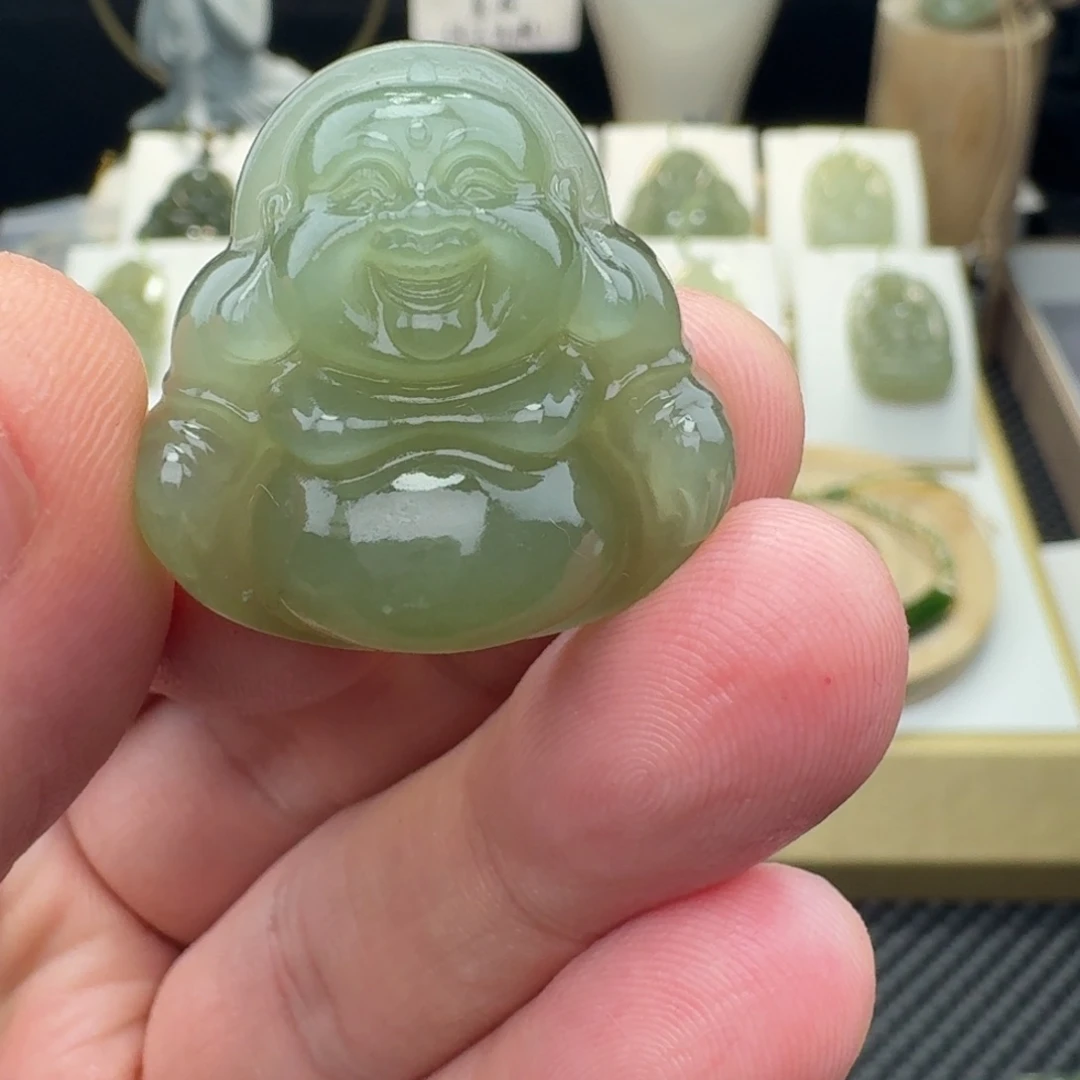 和田玉未镶嵌颈饰脸****?