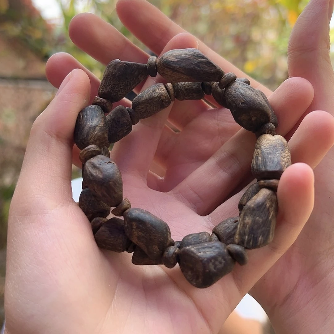 沉香手串沉水浮红骨凹身多样性发货一条14克➕