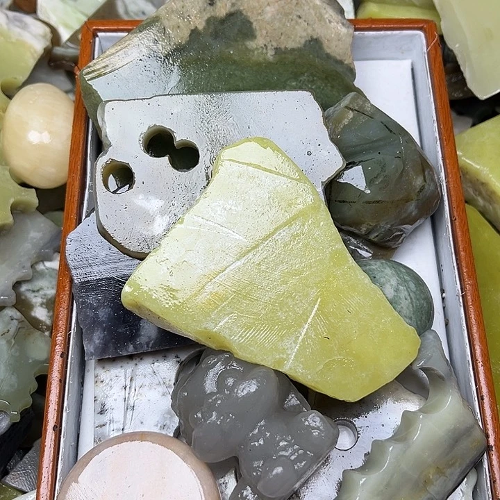 未镶嵌和田玉珠宝奇石李*近