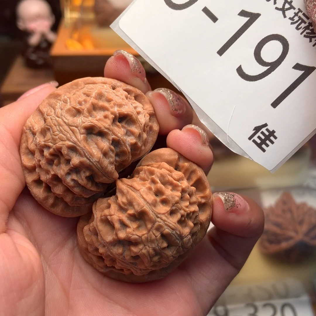 文玩核桃把件40宫灯