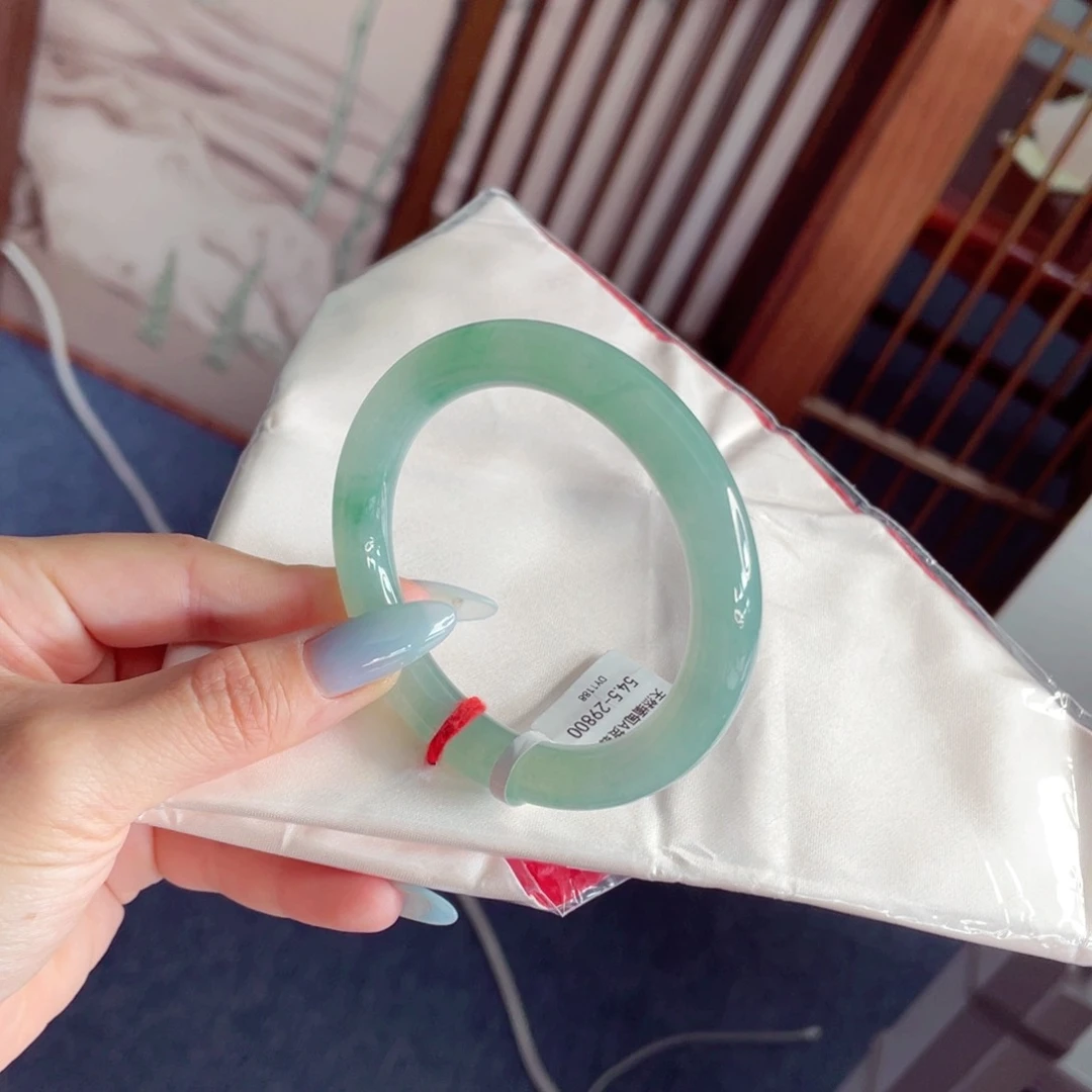 翡翠手镯未镶嵌5455圈9931