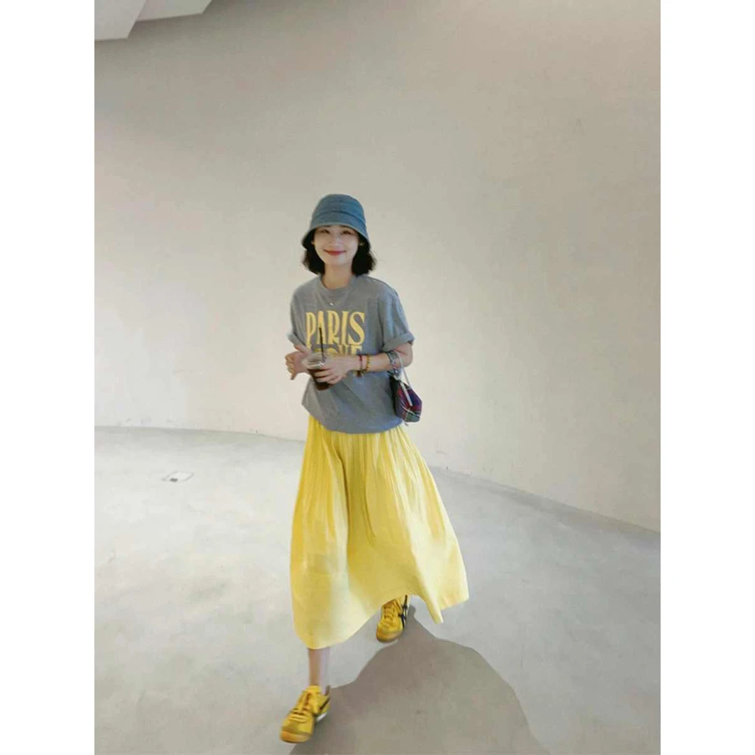 韩版灰色休闲慵懒风字母印花短袖T恤女夏季多巴胺黄色半裙两件套