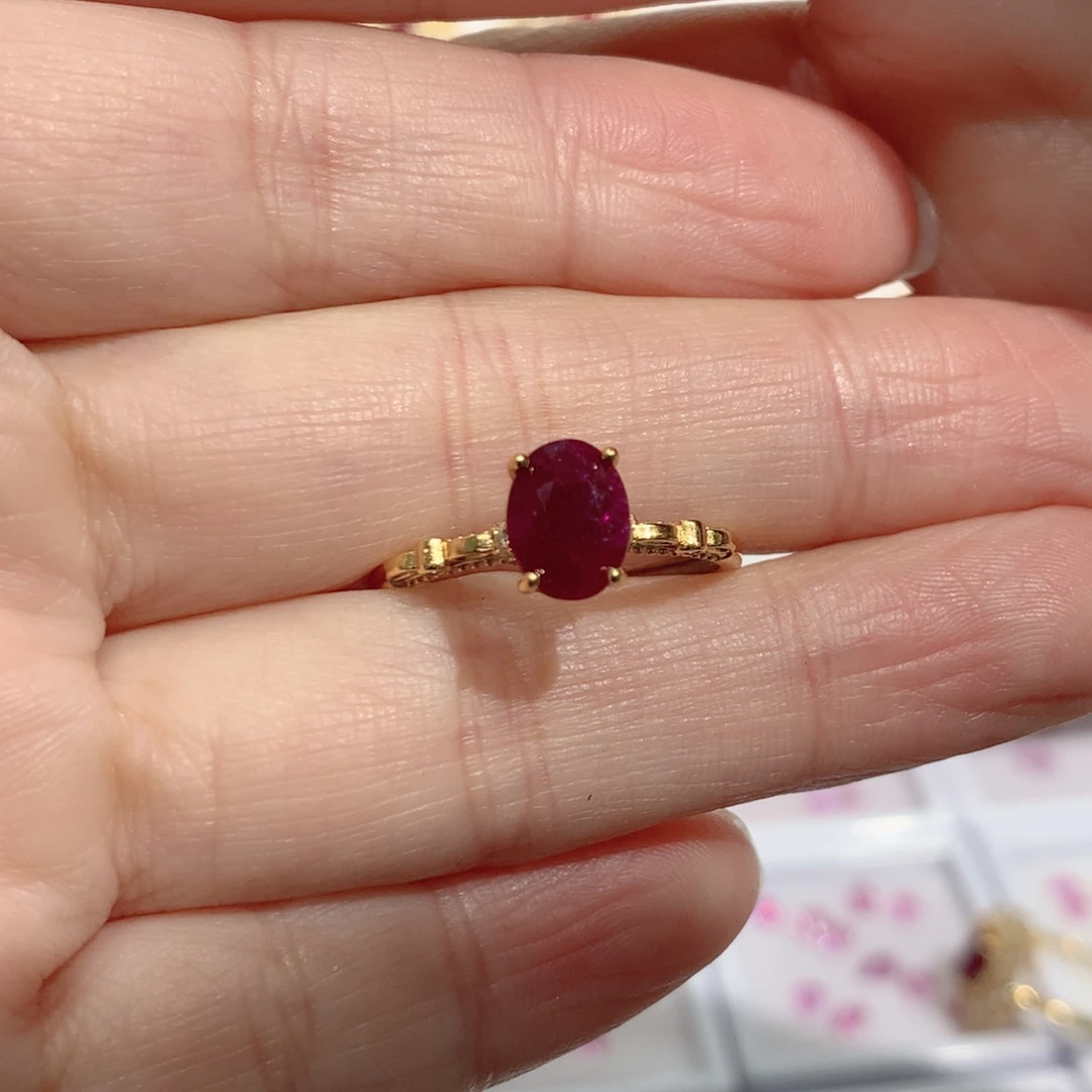 银S925镶嵌红宝石戒指