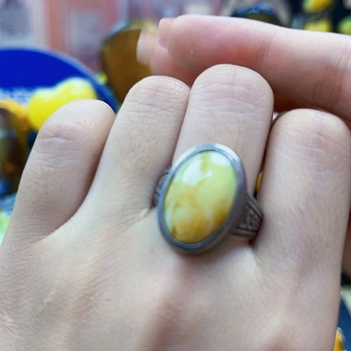 琥珀颈饰银S925镶嵌戒指