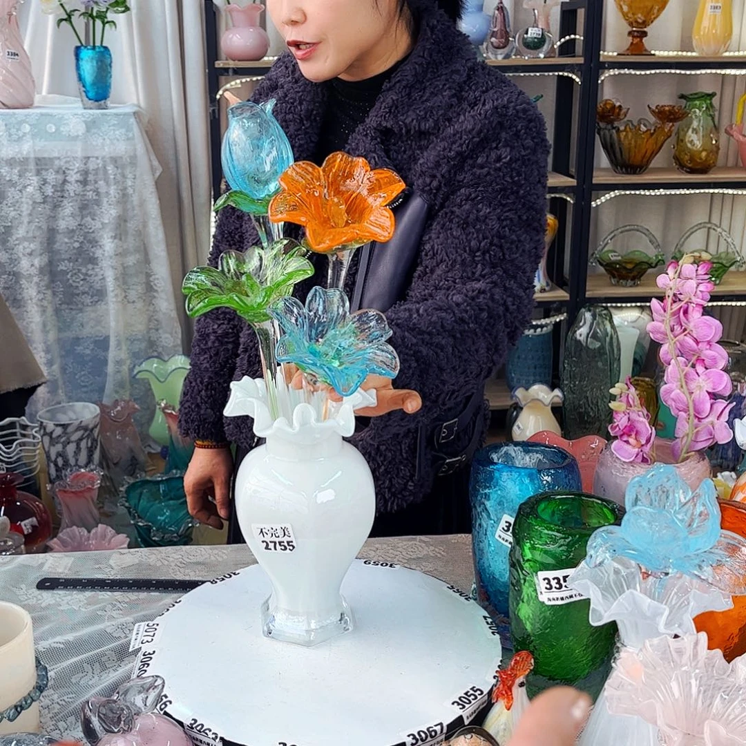 4花1瓶家悦琉璃工艺品瓶不完美