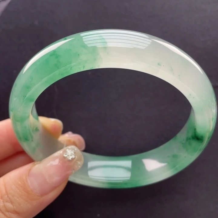 未镶嵌手镯石英质玉C****e