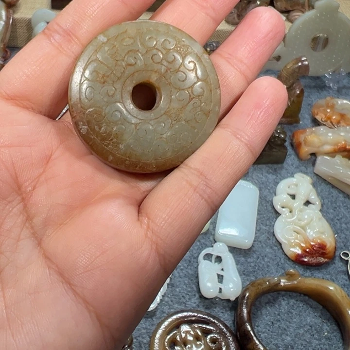 未镶嵌和田玉挂件