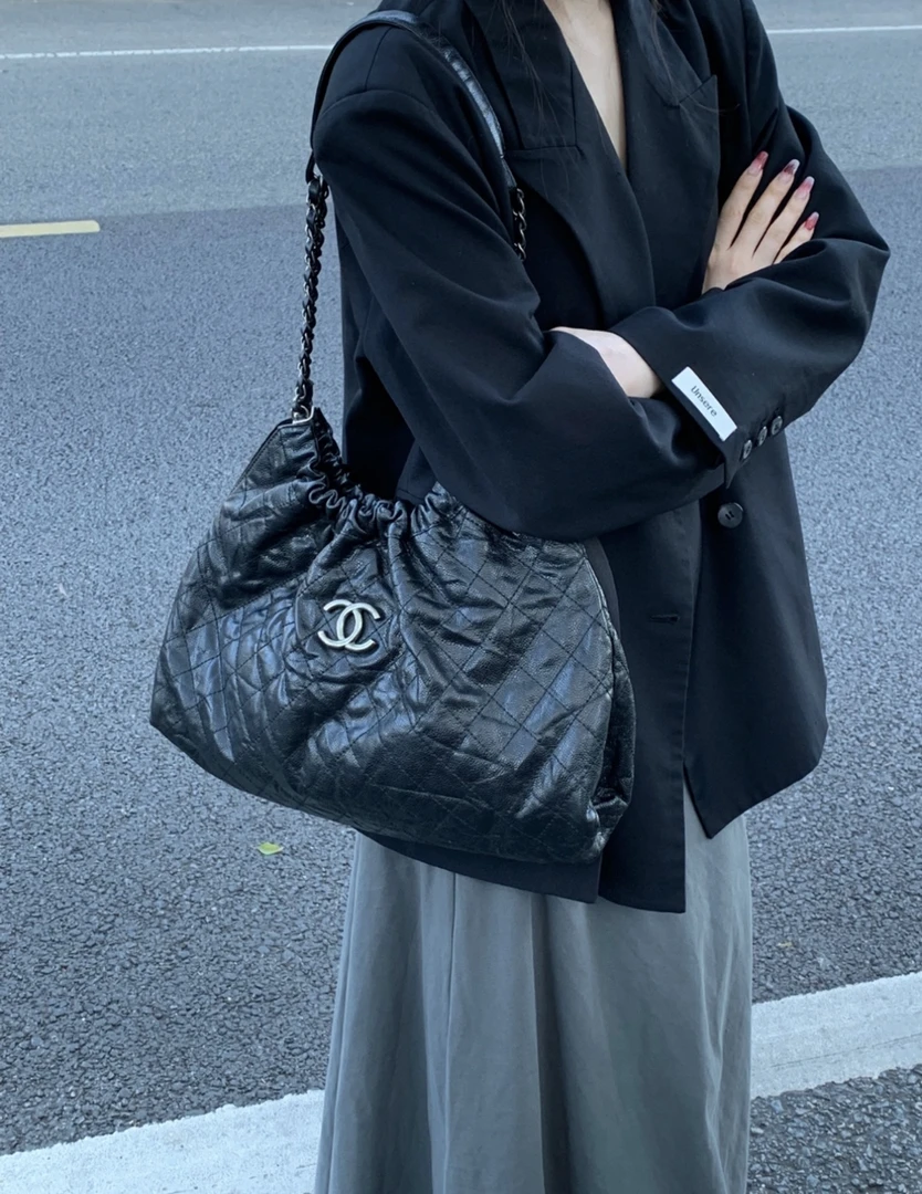 95新 Chanel/香奈儿 7388 黑色鱼子酱hobo饺子包单肩包