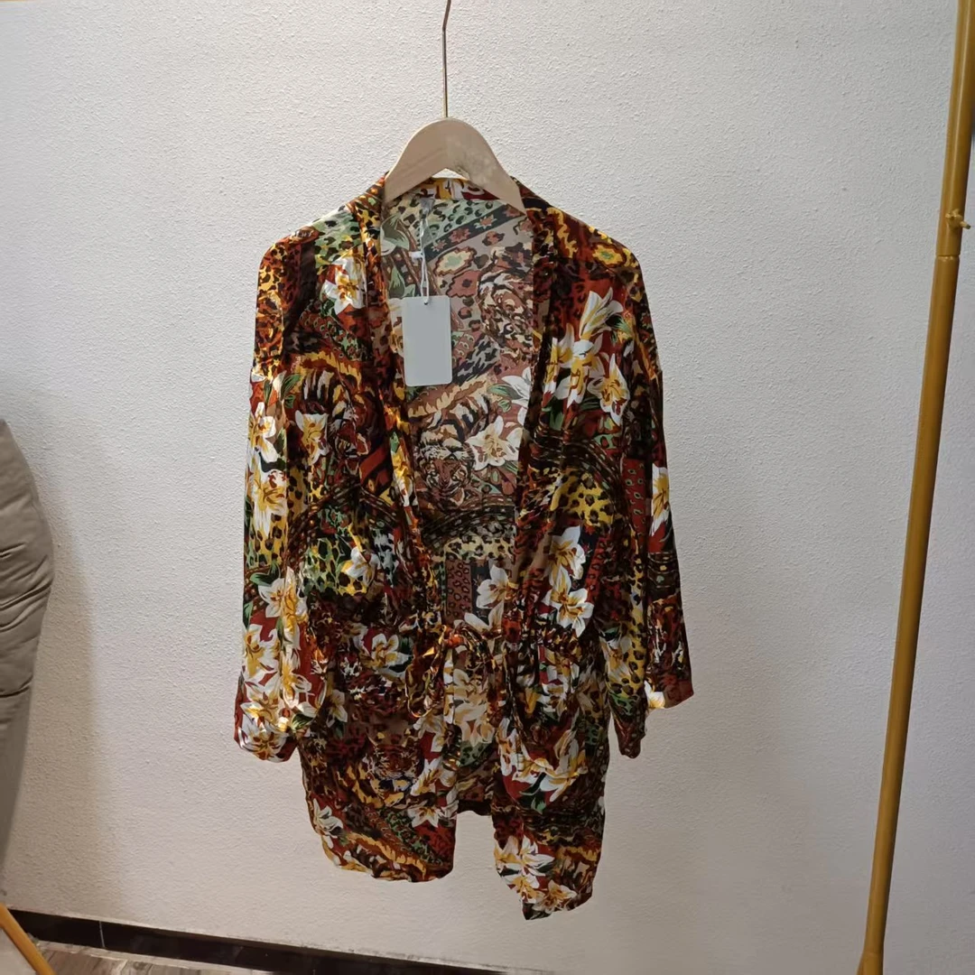 U家剪标   A3-18-4087款   黄色无扣印花开衫