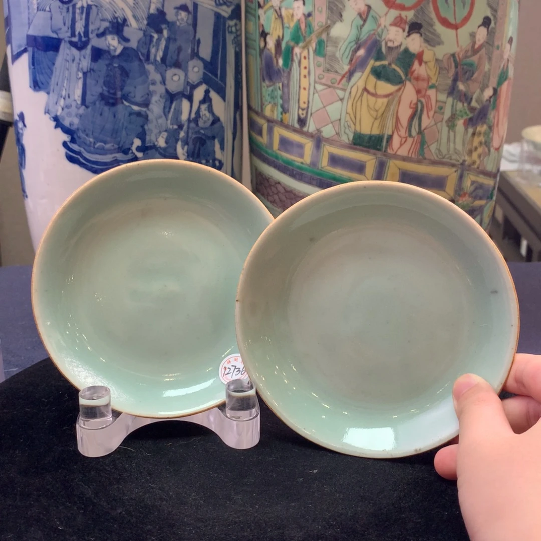 陶盘12736瓷器—豆青釉小盘一对